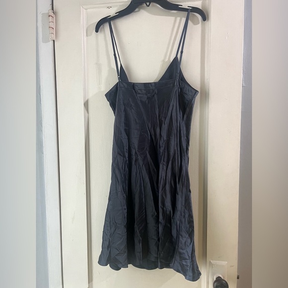 NWT Ginia Silk V-Neck Chemise India Ink M - Picture 13 of 13